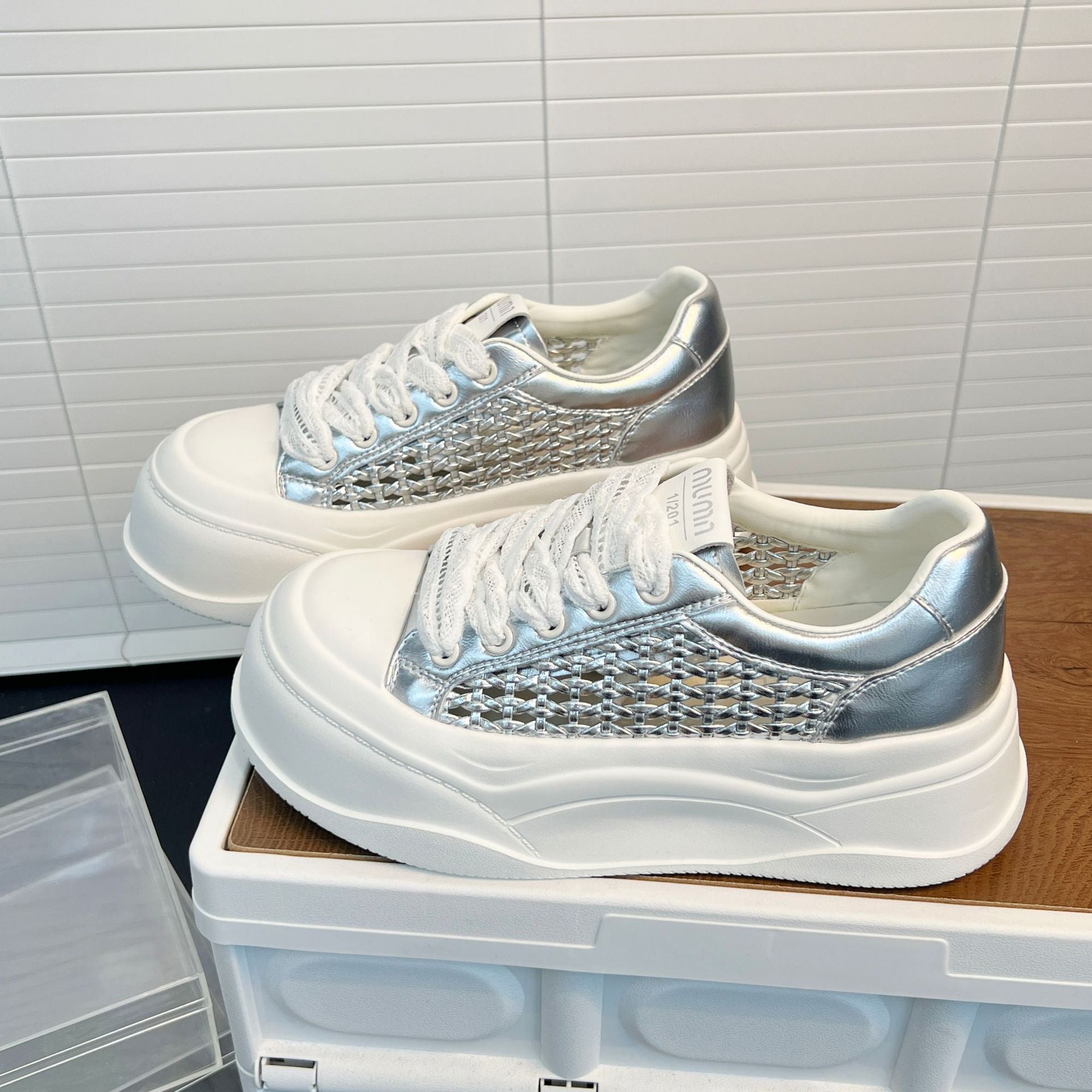 Damen Sneaker mit luftiger Netzstruktur und bequemer Plateausohle R&B