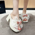 Damen Plateau-Sandaletten mit floralem Spitzenakzent und elegantem Blockabsatz R&B