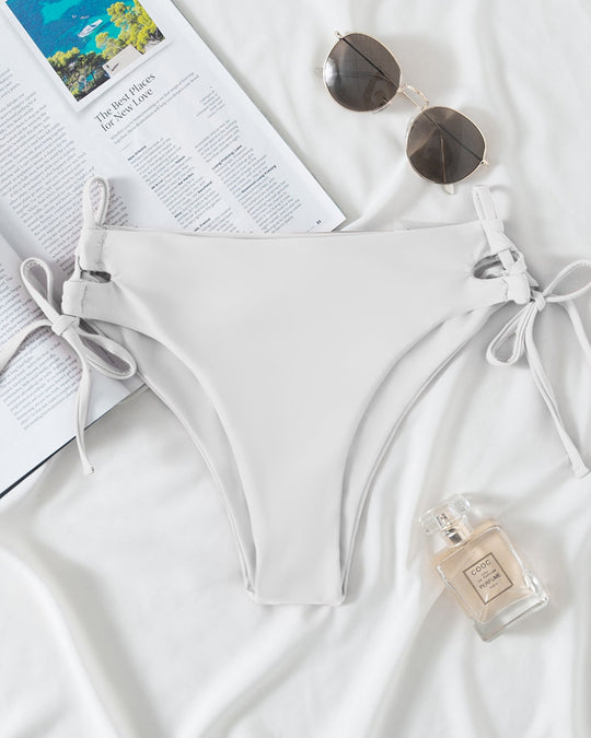 Damen Bandeau-Bikini mit raffinierten Bindebändern R&B