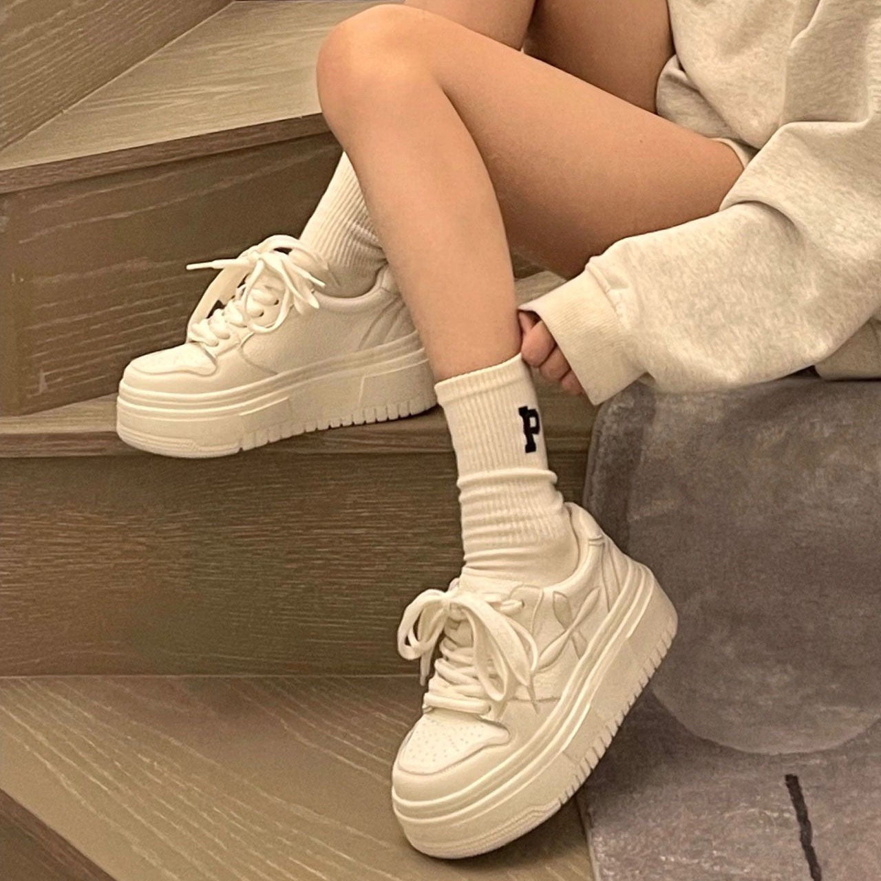Damen Plattform-Sneaker mit trendstarker dicker Sohle und atmungsaktivem Obermaterial R&B