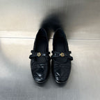 Damen Ballerinas mit elegantem Riemen und stilvollem Blumenmotiv R&B