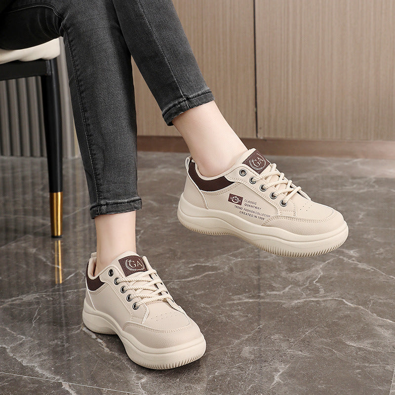 Damen Sportliche Sneakers mit klassischem Design und atmungsaktiven Einsätzen R&B