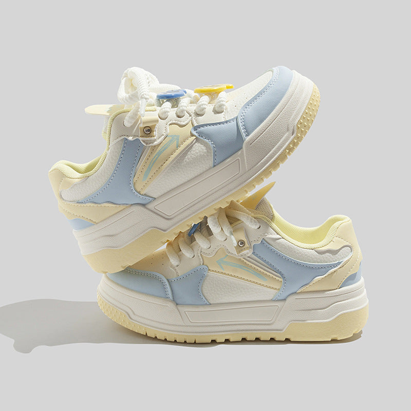 Damen Sportliche Plattform Sneakers mit atmungsaktiver Oberfläche und einzigartigem Design