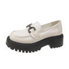 Damen Loafers mit modischer Krokodilprägung und dekorativem Schmuck-Riemen R&B