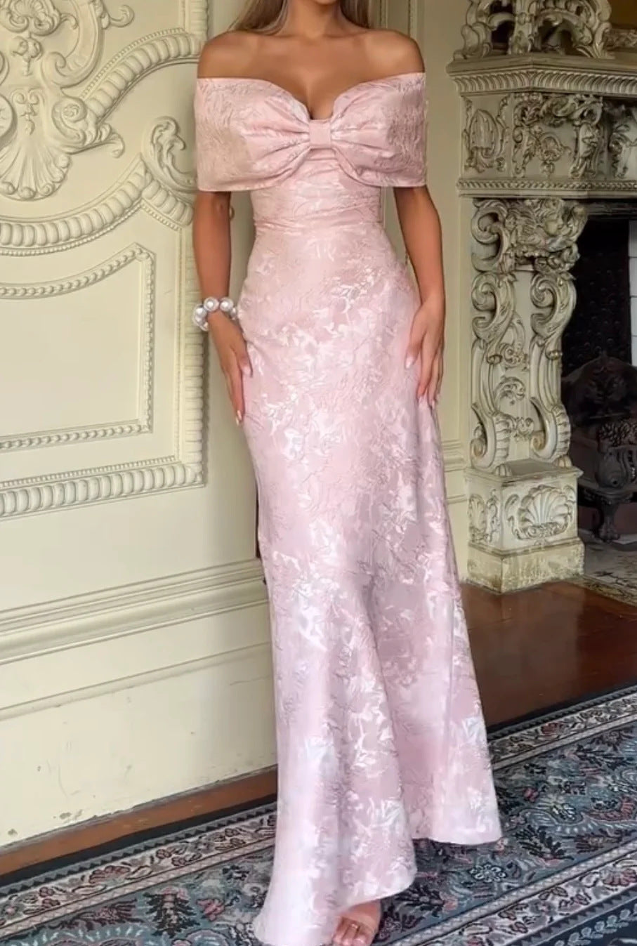 Damen Hochgeschlossenes Abendkleid mit tailliertem Schnitt und Volant
