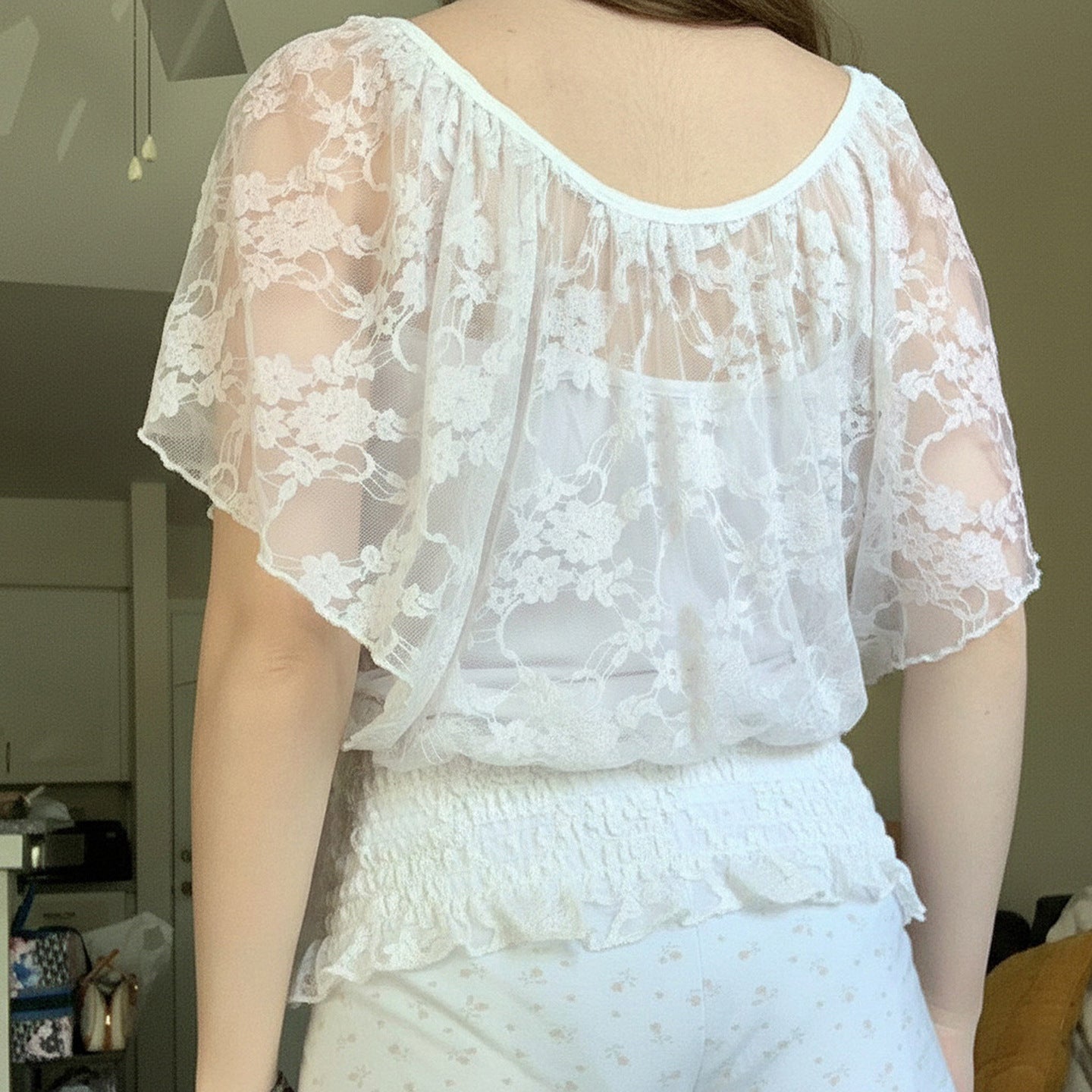 Damen Spitzen-T-Shirt mit elastischem Rüschensaum R&B