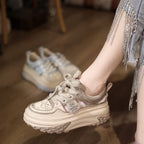 Damen Modische Sneaker mit luftigen Lochungen und dämpfender Laufsohle