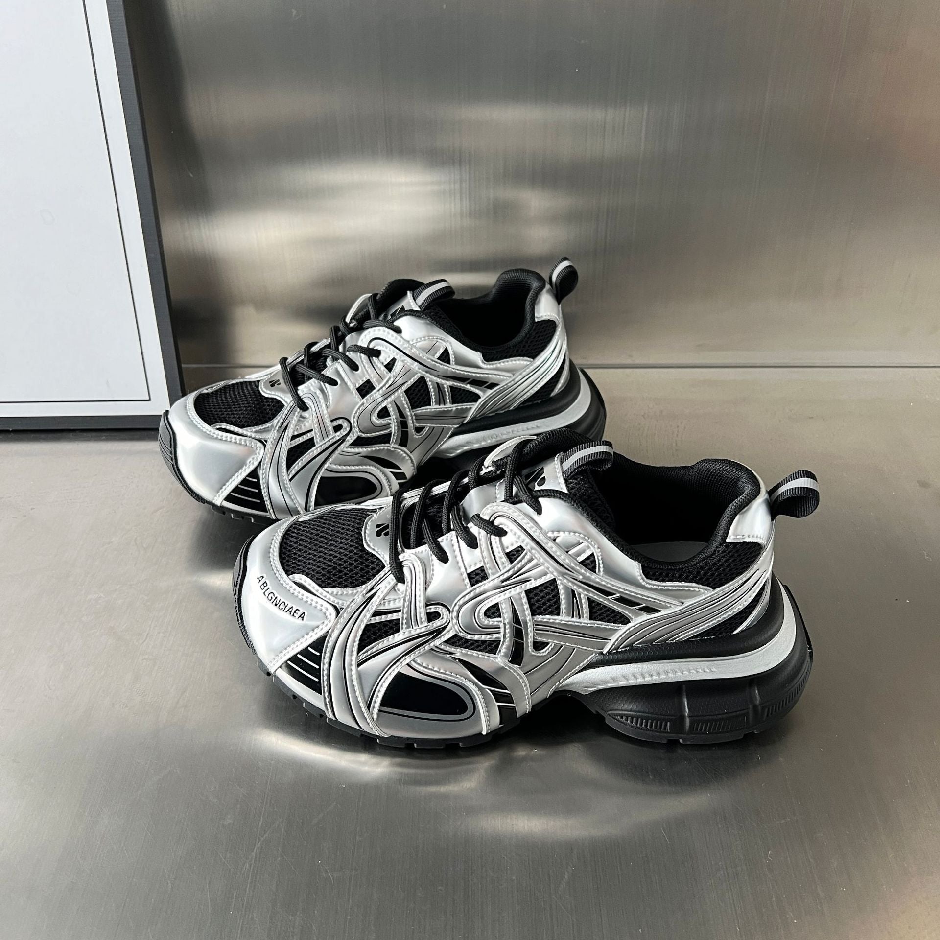 Damen Sportliche Lauf-Sneaker mit dämpfendem Mesh-Obermaterial R&B