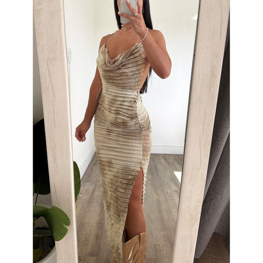 Damen Elegantes Longdress mit voluminösen Falten und tiefem Ausschnitt R&B