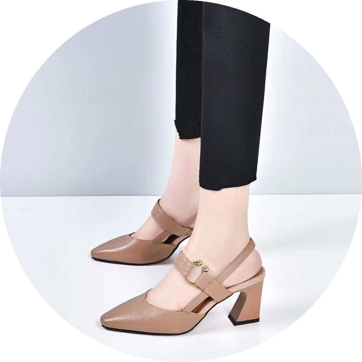 Damen Slingback-Pumps mit elegantem spitzen Design und komfortablem Blockabsatz