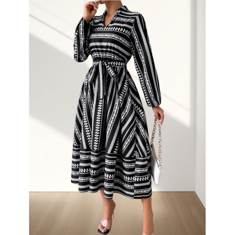 Damen Maxikleid mit modernem geometrischem Muster und schönem Taillengürtel R&B