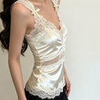 Damen luxuriöses Satin-Top mit romantischen Spitzendetails R&B