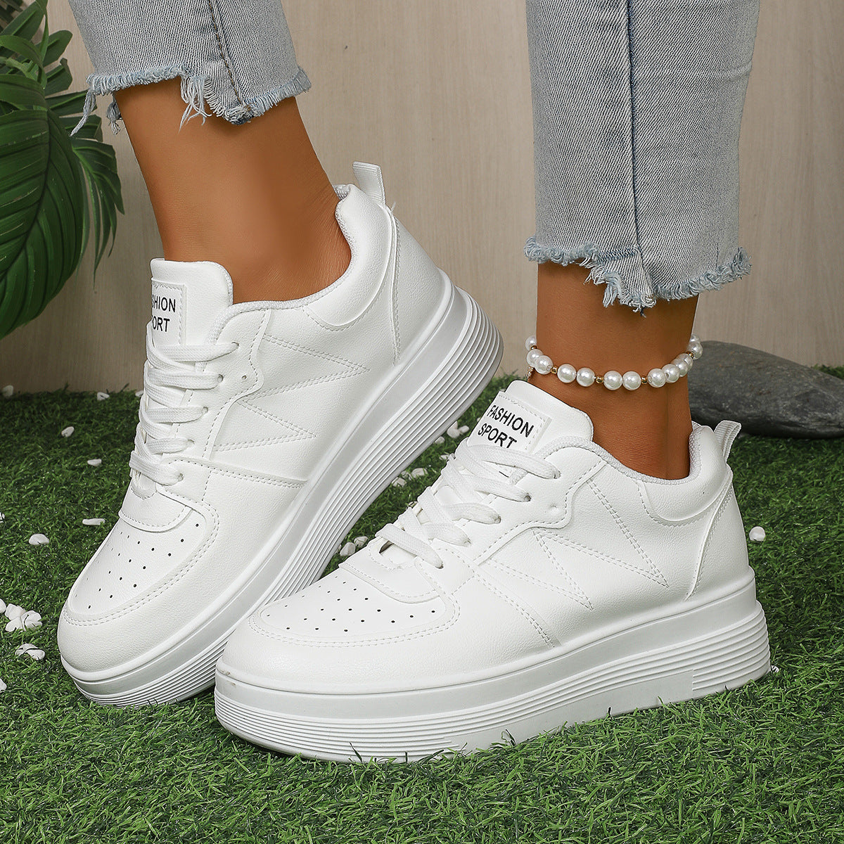 Damen Sneakers mit maximalem Tragekomfort und trendiger Plateau-Sohle R&B