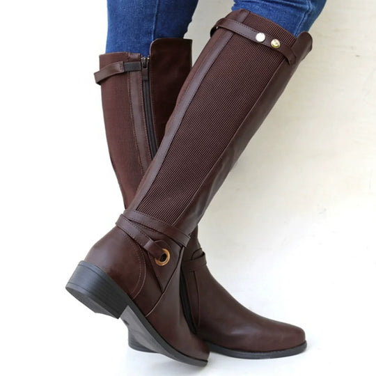 R&B | Knielange Stiefel – Slim Fit – Elastisches Panel – Niedriger Blockabsatz – Schnallenriemen