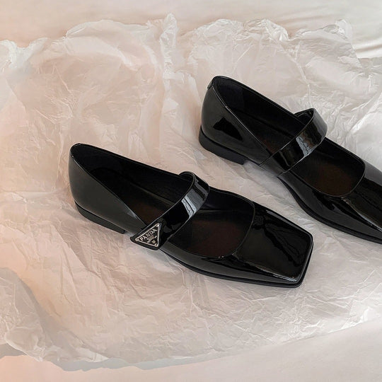 Damen Ballerinas mit quadratischem Zehenbereich und elegantem Riemen R&B