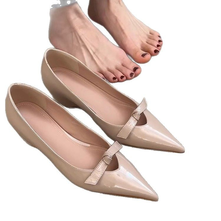 Damen spitze Pumps mit elegantem Schleifendetail und glänzender Oberfläche