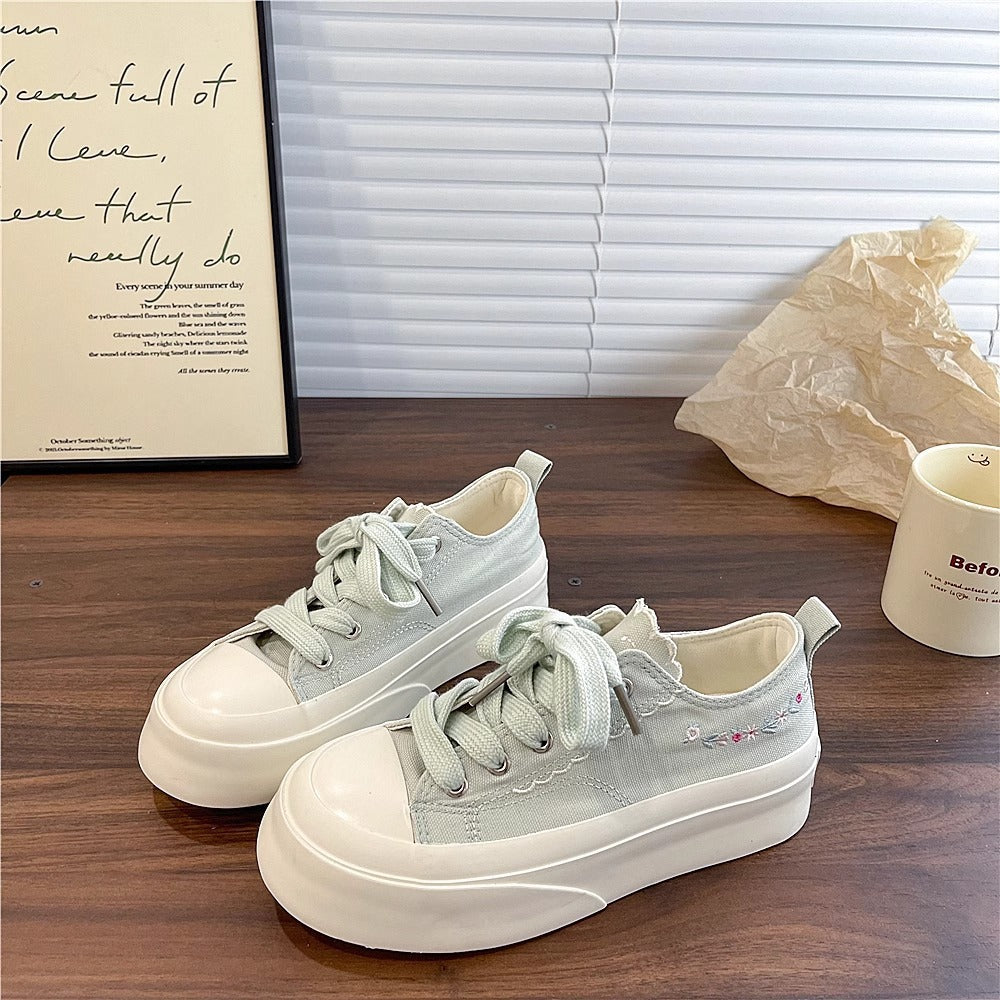 Damen Trendige Freizeitsneaker mit verspielten Rüschen-Details und dämpfender Sohle