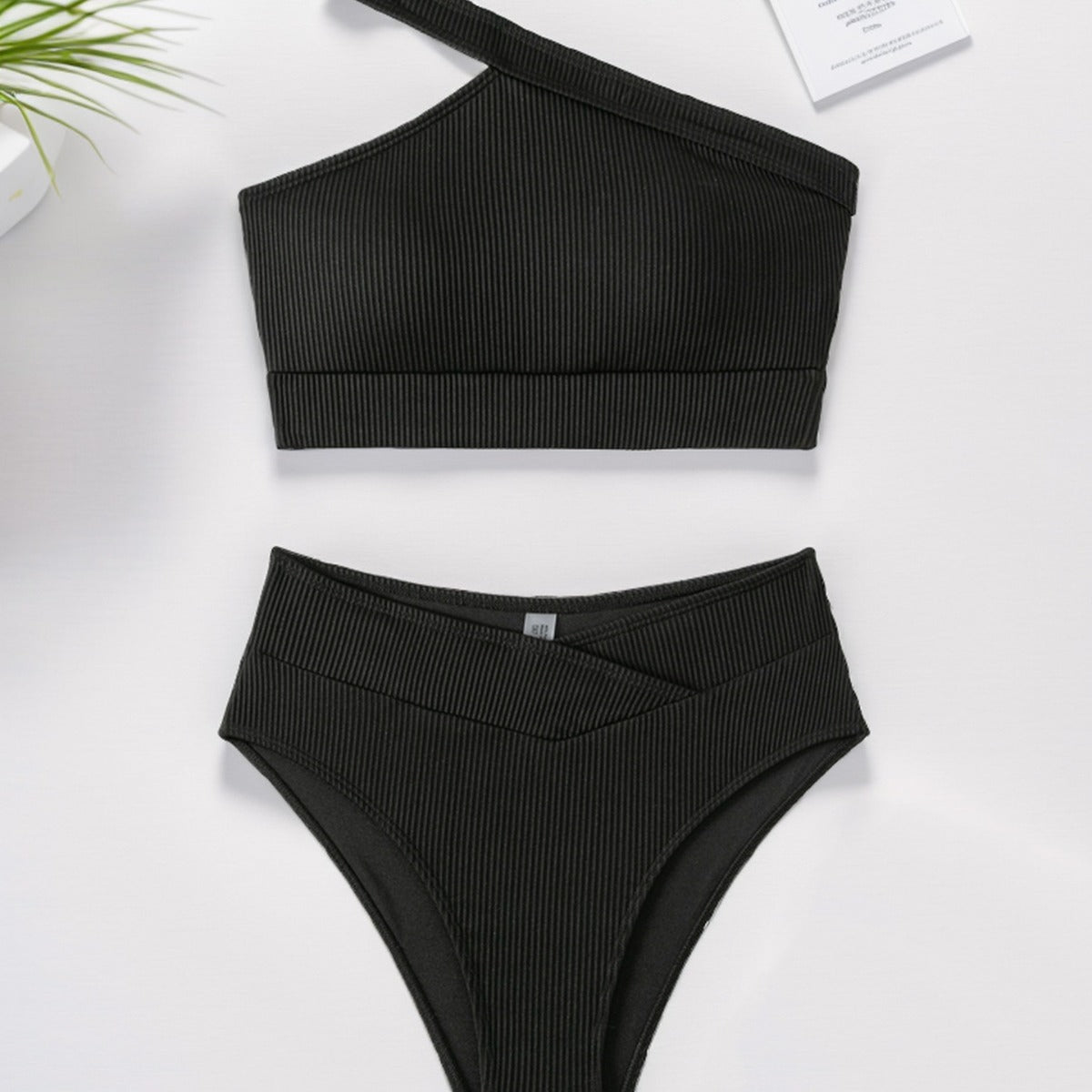 Damen Sport-Bikini mit asymmetrischem Oberteil und hohem Bund R&B