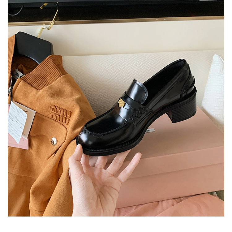 Damen elegante Loafer mit luxuriös verleimtem Leder und komfortablem Blockabsatz R&B