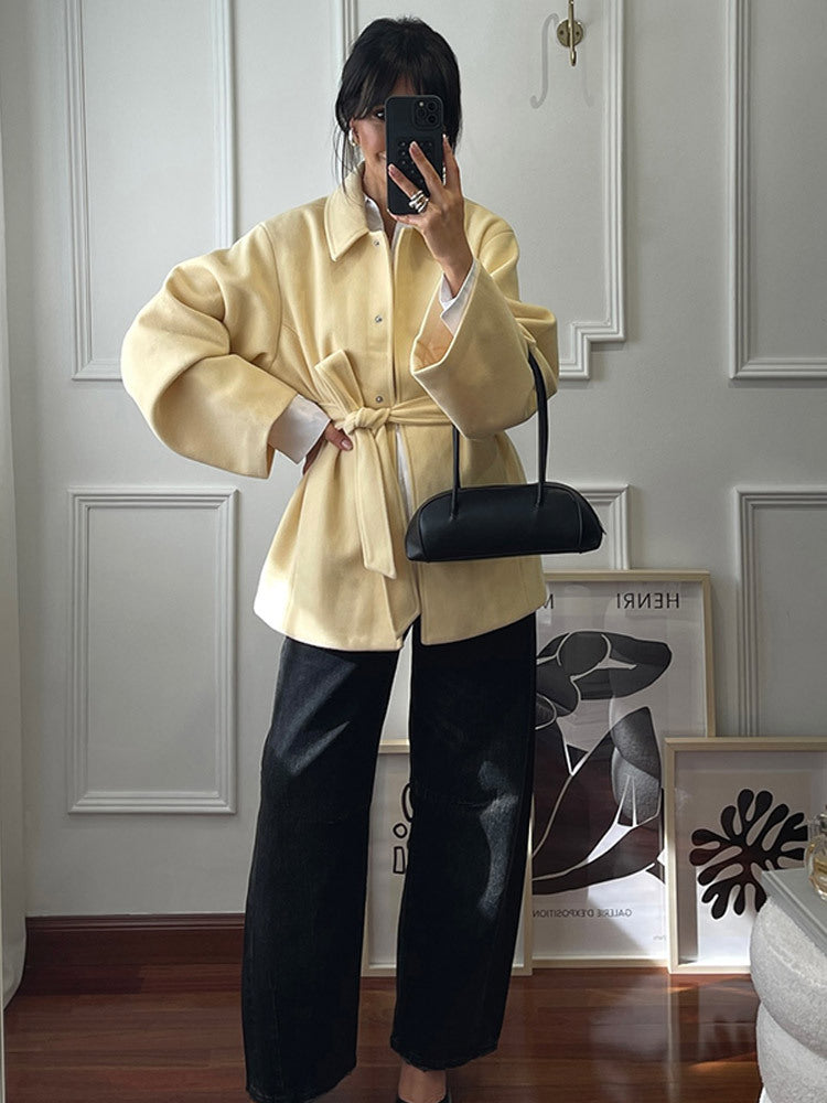 Damen Oversized jacke mit breitem Revers und Taillengürtel R&B