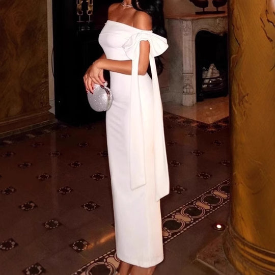 Damen Elegantes Off-Shoulder Maxikleid mit figurformendem Schnitt und schwingendem Saum R&B