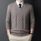 Herren V-Ausschnitt Pullover im modernen Zopfmuster R&B