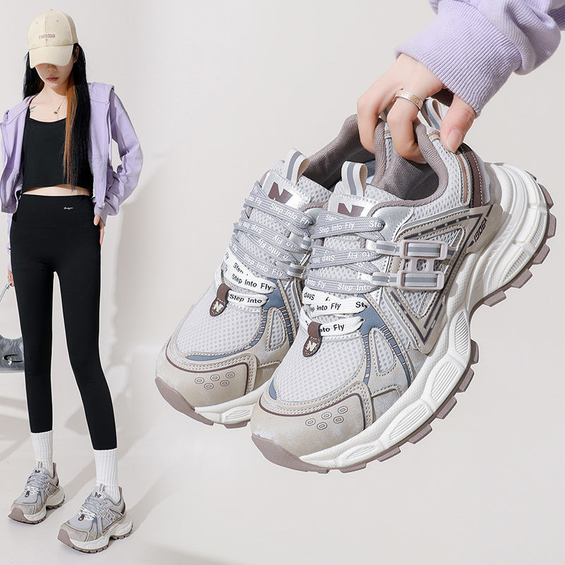 Damen Sportliche Lauf Sneakers mit atmungsaktivem Obermaterial und dämpfender Sohle R&B