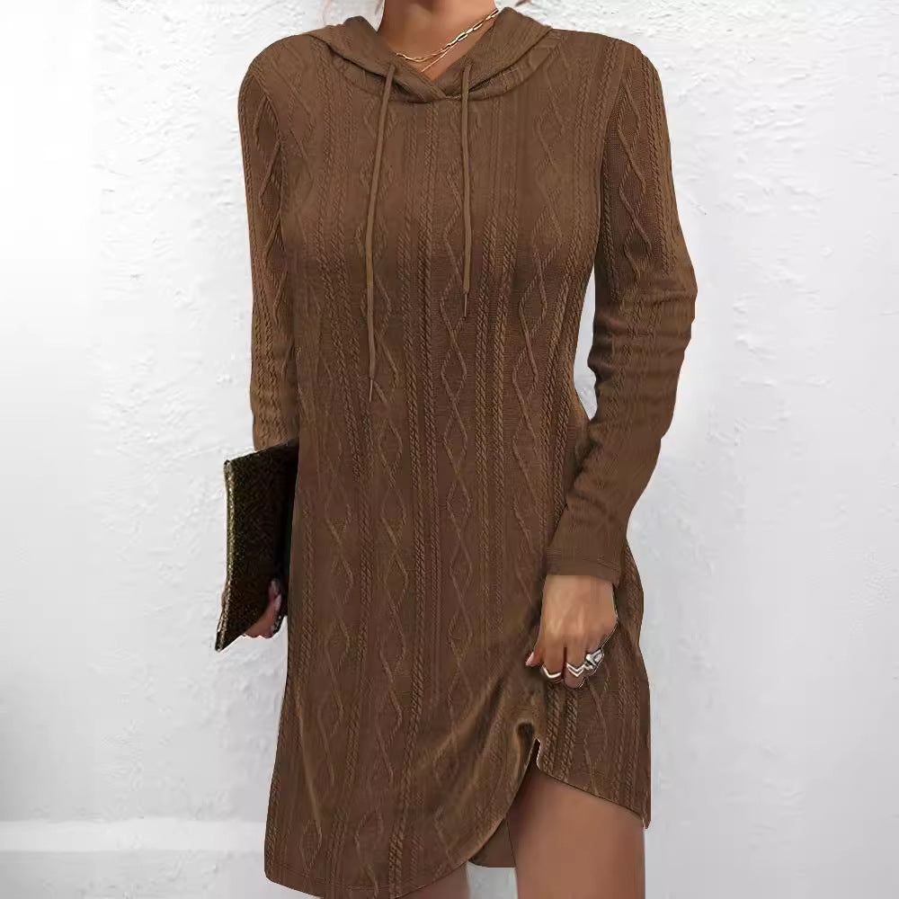 Damen Strickkleid mit Kapuze und seitlichen Schlitzen