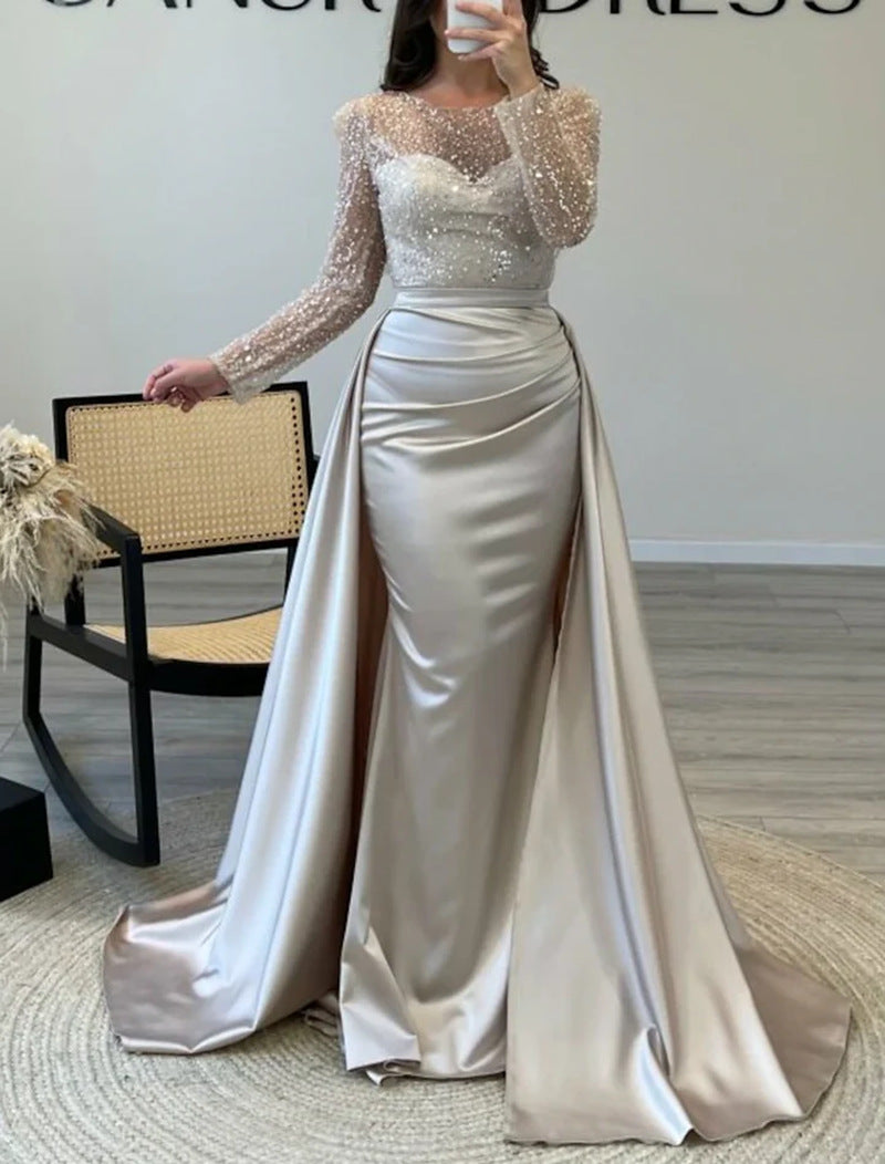 Damen Elegantes Abendkleid mit Glitzerdetails und fließendem Stoff R&B