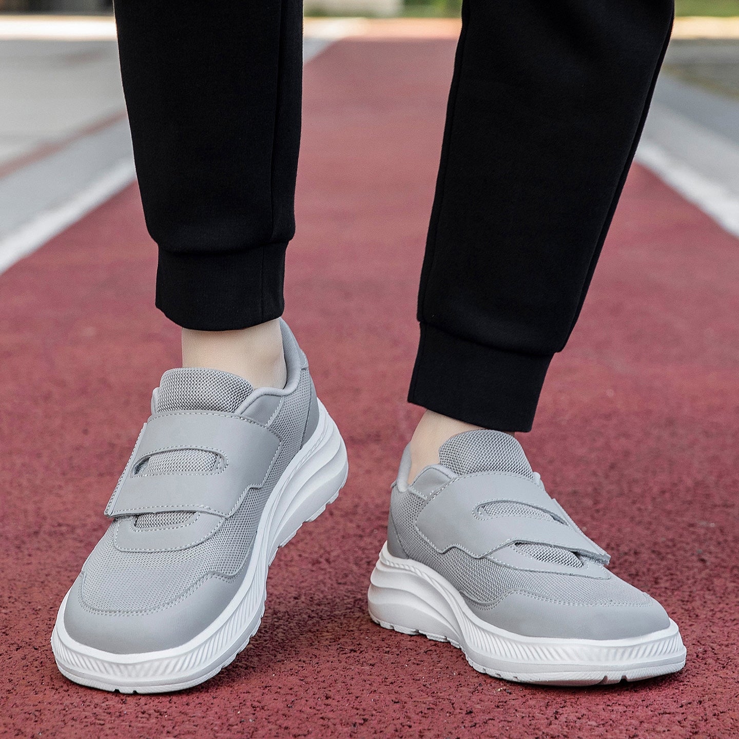 Damen komfortable Slip-On Sneakers mit elastischem Klettverschluss R&B