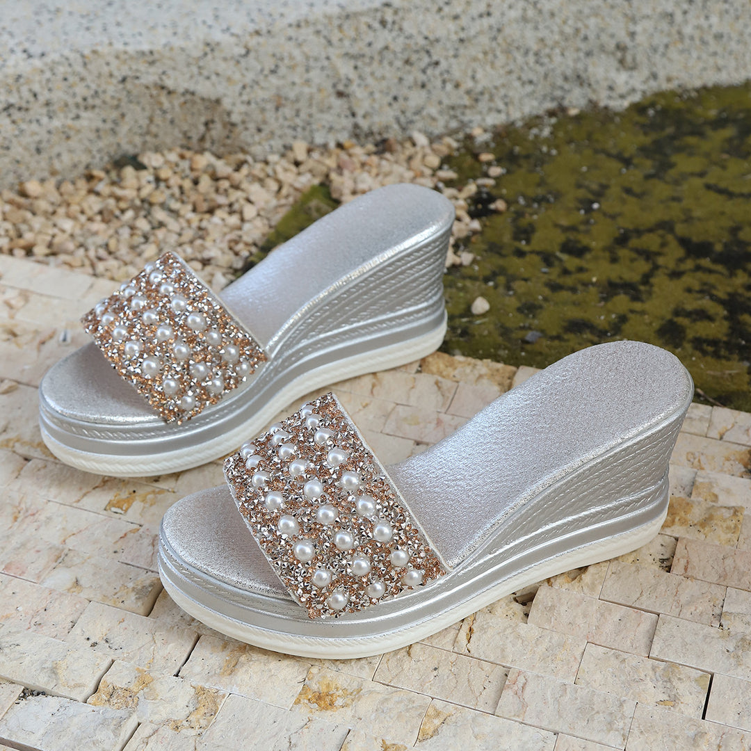 Damen Wedge-Pantoletten mit eleganten Perlen-Applikationen und modischem Korkfußbett R&B