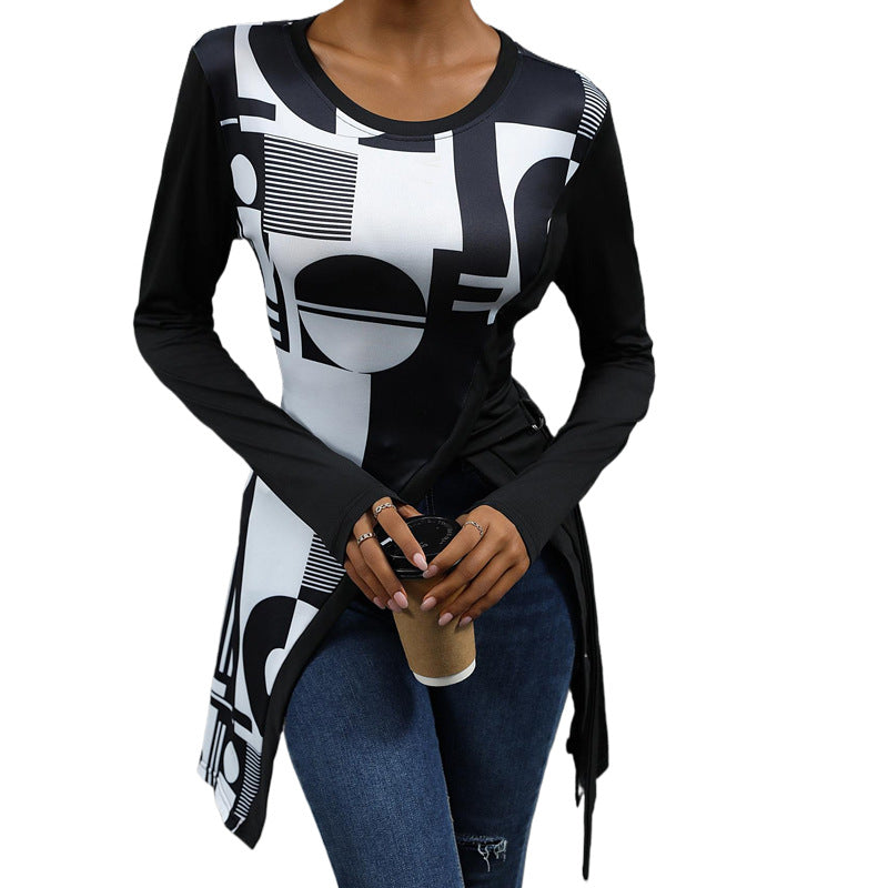 Damen Langarmshirt mit grafischem Muster und asymmetrischem Saum R&B