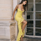 Damen Elegantes Maxikleid mit voluminösen Rüschen und figurformendem Schnitt R&B