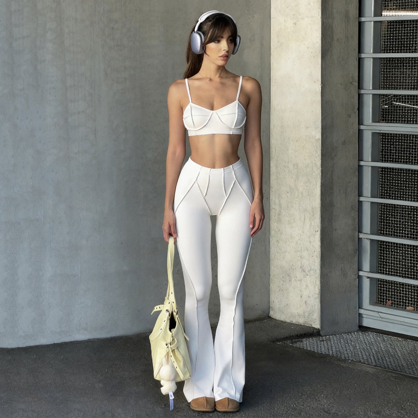Damen Modische Flared Pants aus innovativem Stretch-Material R&B