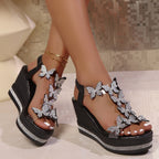 Damen Wedge-Sandalen mit filigranen Schmetterlingsapplikationen und komfortablem Fußbett R&B