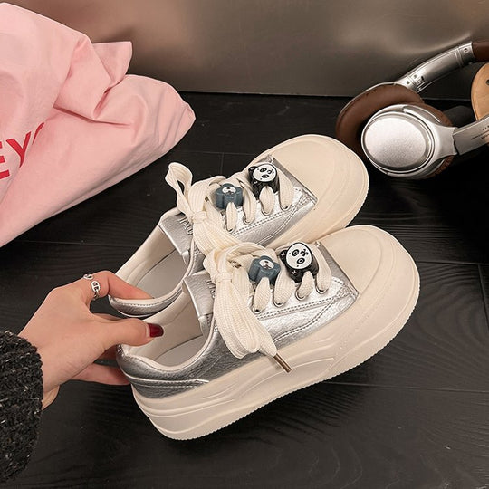 Damen Sneaker mit einzigartigem Design und dekorativen Schnürakzenten R&B