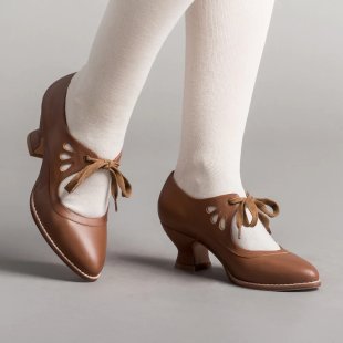 Damen Pumps mit verspieltem Schnürdetail und femininer Absatzhöhe R&B