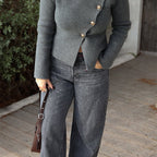Damen Modische Wolljacke mit asymmetrischem Schnitt und eleganten Knopfdetails