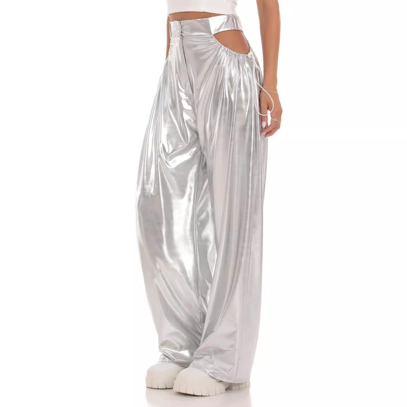 Damen High-Waist Baggy-Hose mit Cut-Out-Details und glänzendem Finish R&B