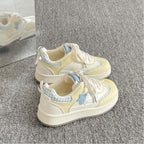 Damen Trendige Designer-Sneaker mit verspielten Details und bequemer Sohle R&B