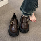 Damen modische Chelsea-Boots mit robustem Plateau und stylischer Schnallenverzierung R&B