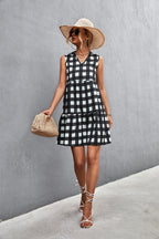 Damen V-Ausschnitt Freizeitkleid mit tierfreundlichem Karomuster und femininer Silhouette R&B