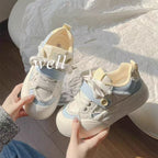 Damen Sportliche Sneakers mit besonderem Schnürsystem und bequemem Fußbett R&B