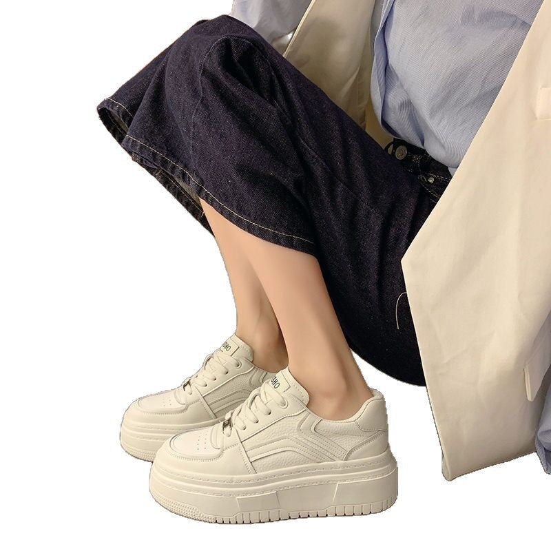 Damen Sportliche Plateau-Sneaker mit rutschfester Gummisohle und atmungsaktivem Obermaterial