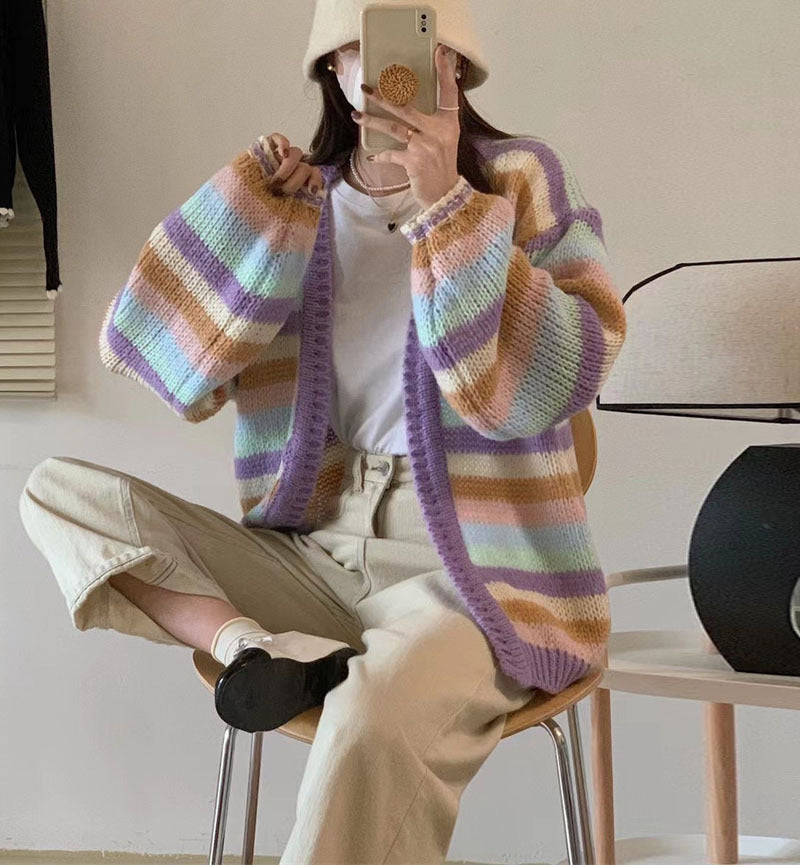 Damen Gemusterter Strickcardigan mit luftigen Ärmeln und sanften Farbverläufen
