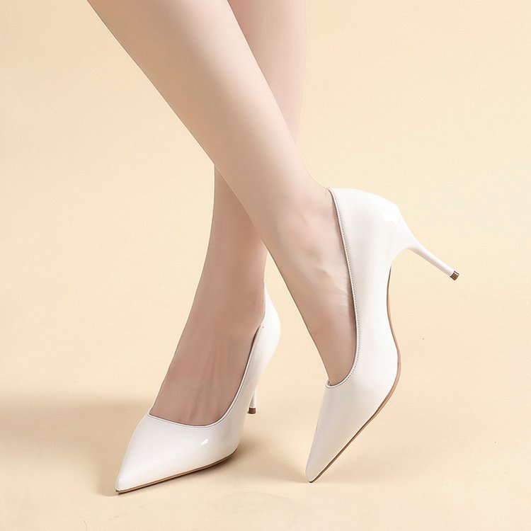 Damen Spitze High Heels mit glänzender Lackoberfläche R&B
