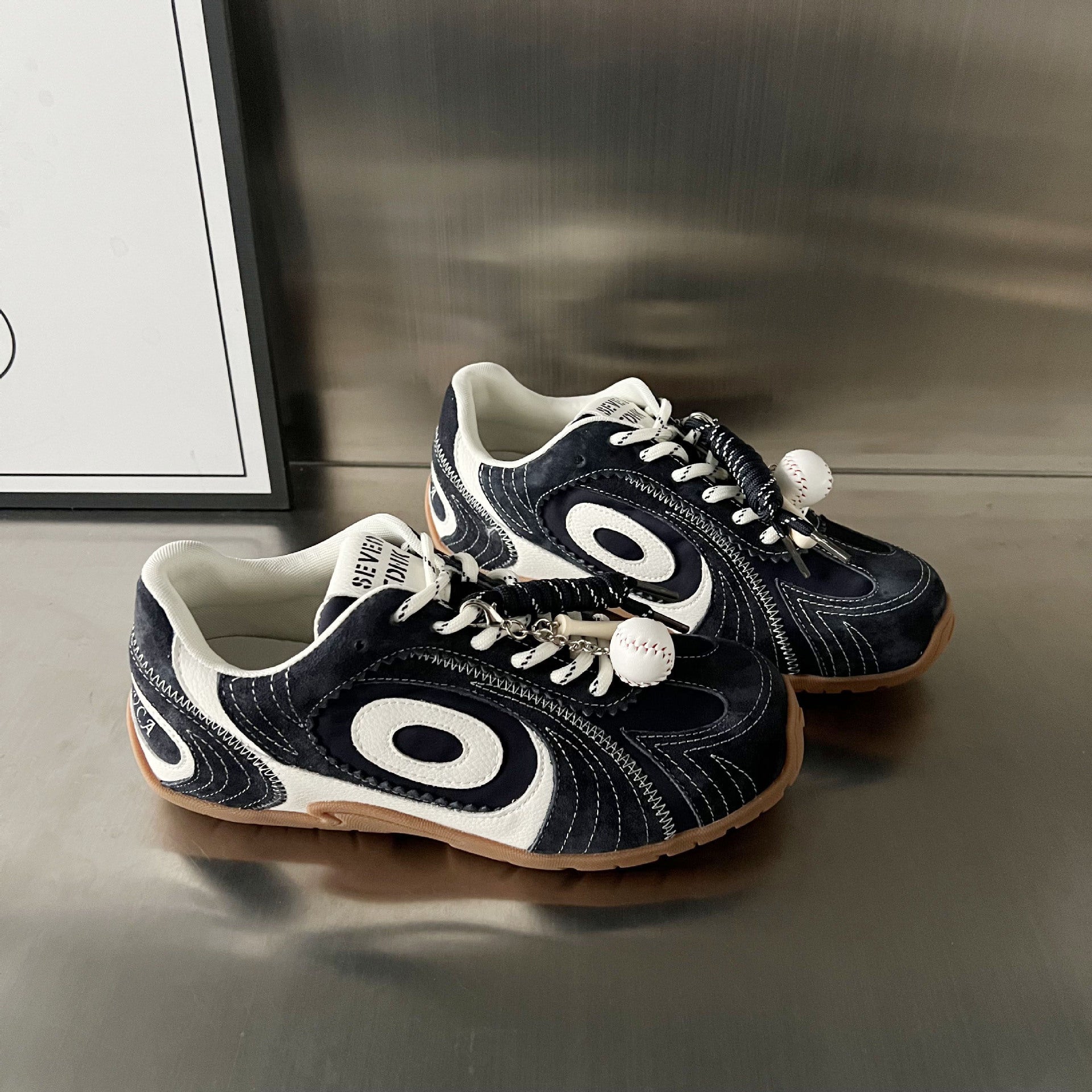 Damen Sportliche Sneakers mit atmungsaktiver Mesh-Oberfläche und trendigem Design R&B