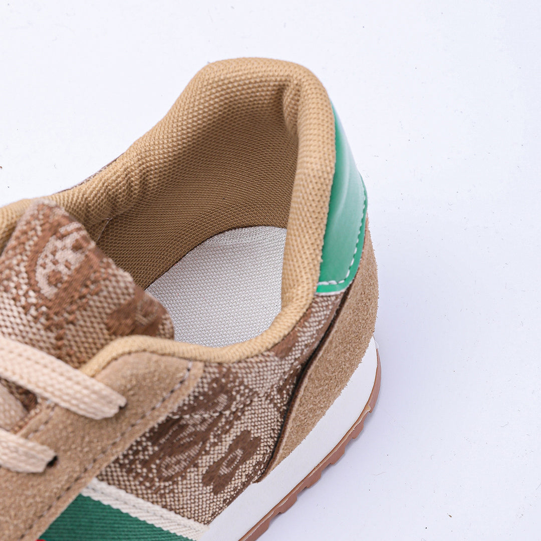 Damen Sportliche Sneaker mit auffälligem Streifen-Design R&B