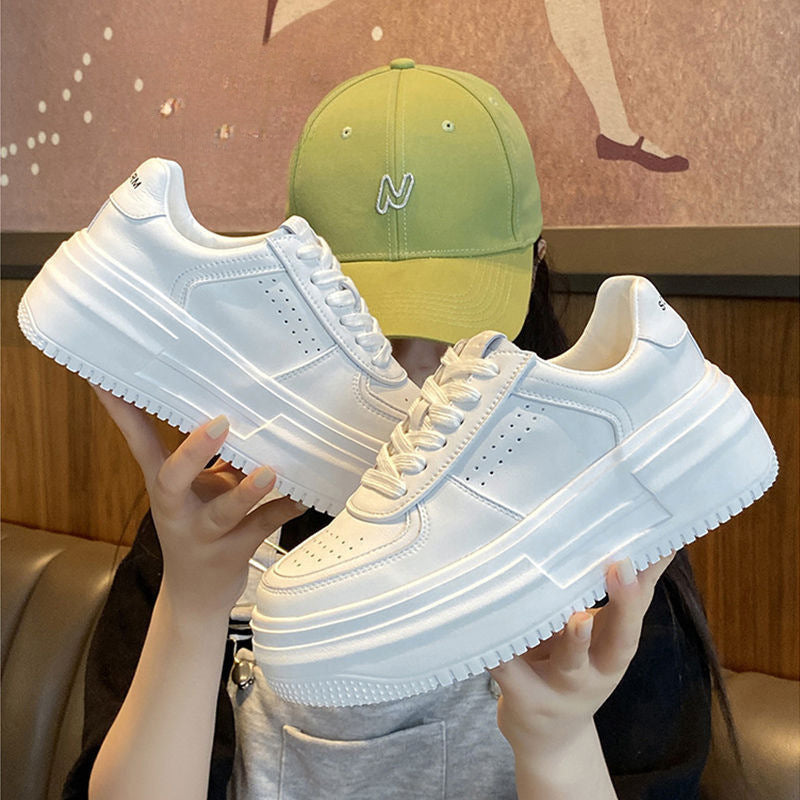 Damen Plateausneaker mit trendigem Design und optimalem Tragekomfort