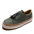 Damen Sneakers mit perforierter Oberfläche und dekorativen Quasten R&B